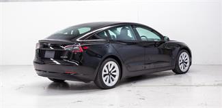 2020 Tesla Model 3 - Thumbnail