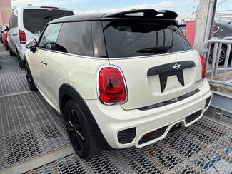 2015 Mini Cooper S - Thumbnail