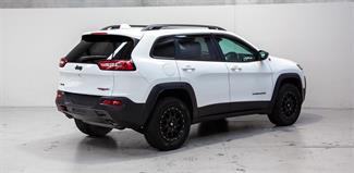 2016 Jeep Cherokee - Thumbnail