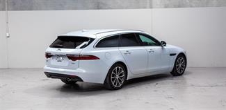 2019 Jaguar XF - Thumbnail